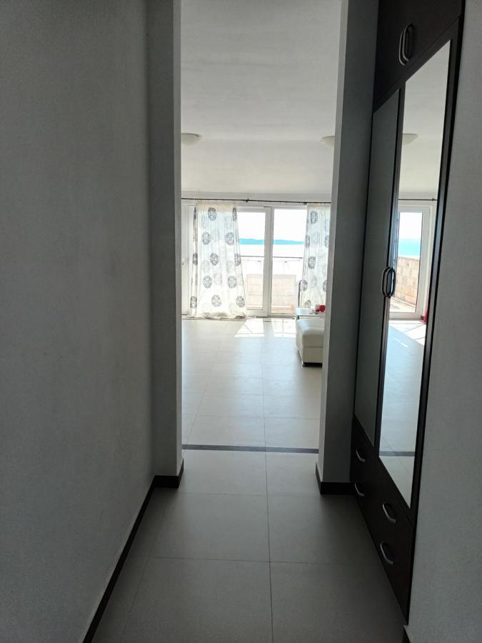 Lustica-Apartment Dora2 Херцег Нови Екстериор снимка