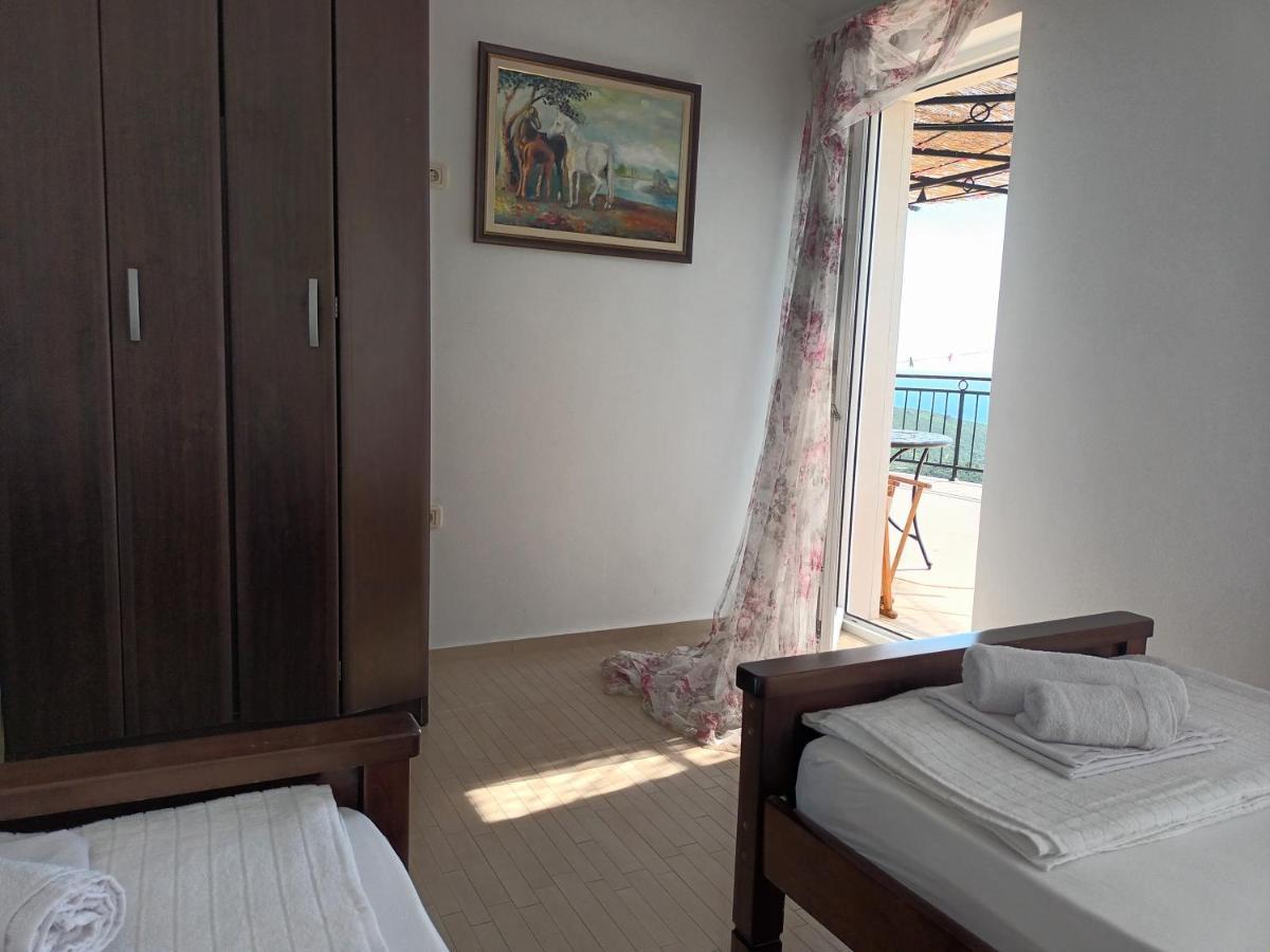 Lustica-Apartment Dora2 Херцег Нови Екстериор снимка