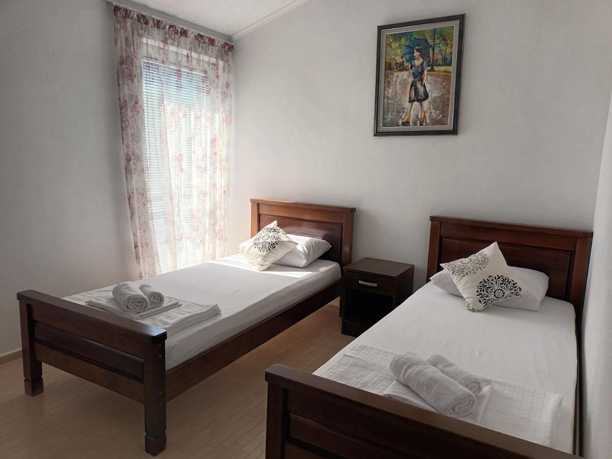 Lustica-Apartment Dora2 Херцег Нови Екстериор снимка